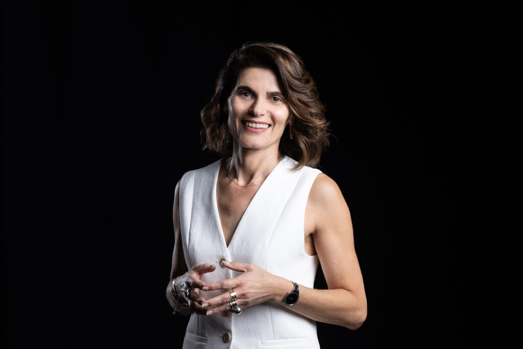 Enoki's corporate portraits in the studio