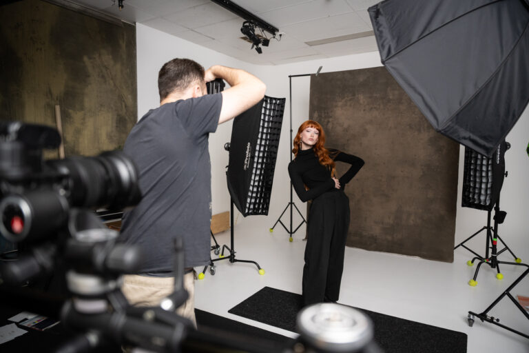 Colour Gel 1:1 Session with Lindsay Rainey