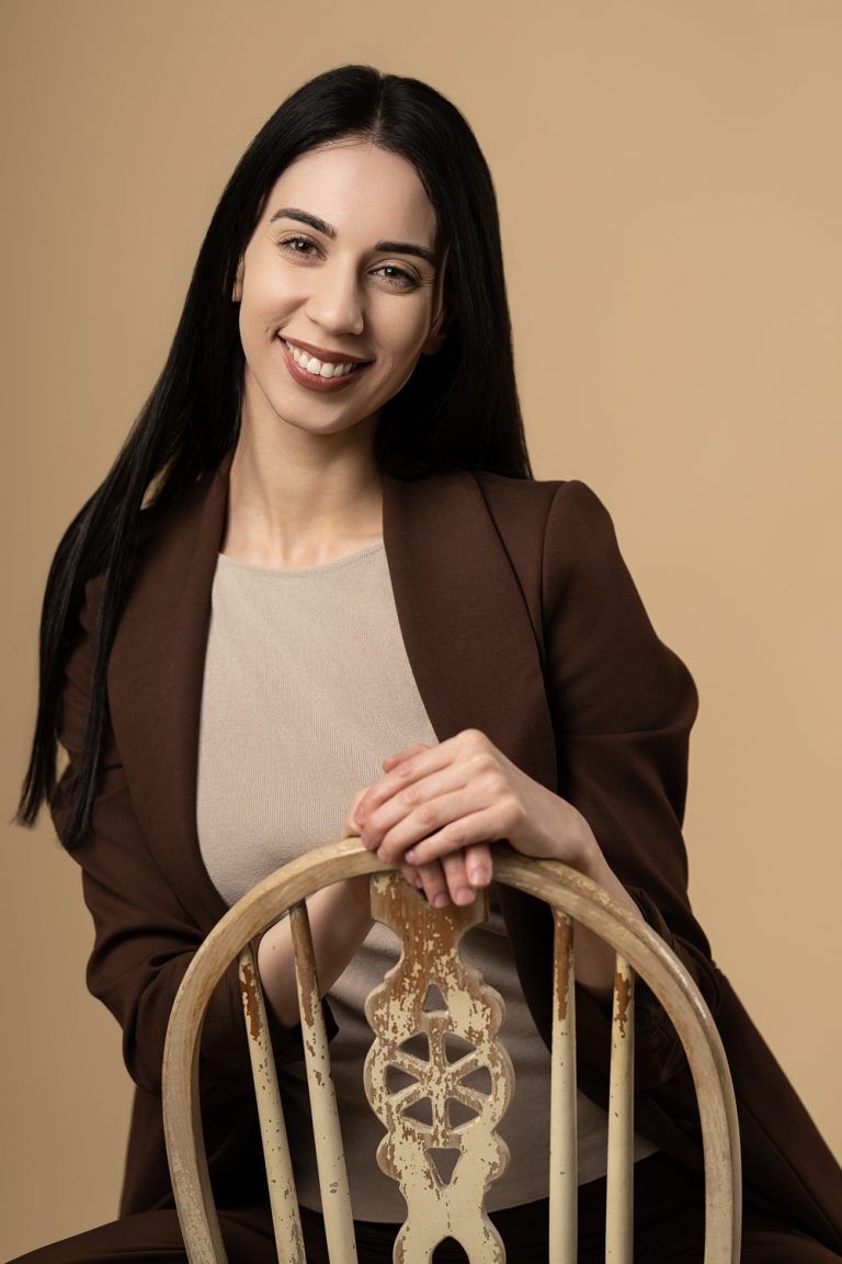 Marie Dimopoulos showcasing Cog Creative Space 'Colours of the Week'